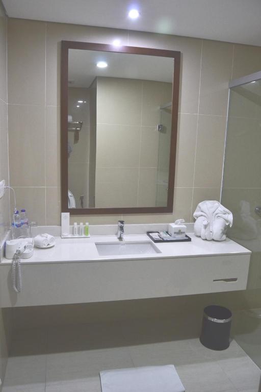 Koupelna v ubytování Golden Tulip Pontianak