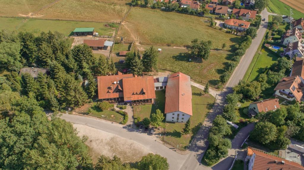 Letecký snímek ubytování Hotel Zum Forst