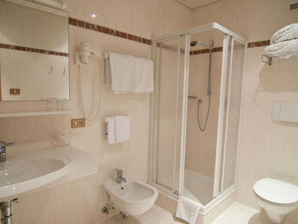Łazienka w obiekcie Hotel Cristallo