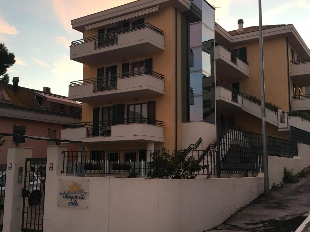 The building in which Az apartmant is located