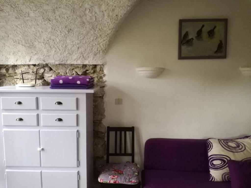 Fraseneggi - One-Bedroom Apartment