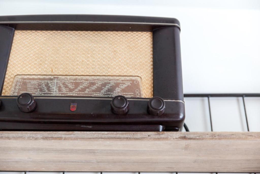 a toaster oven sitting on top of a table at In het Assendorpje in Zwolle