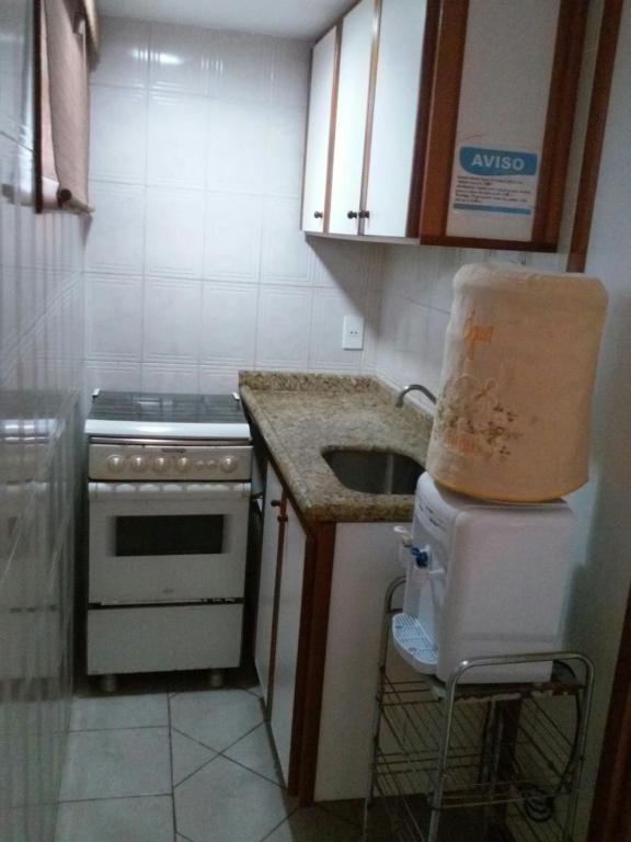  Flat para ate 4 pessoas - Frente a Praia dos Anjos