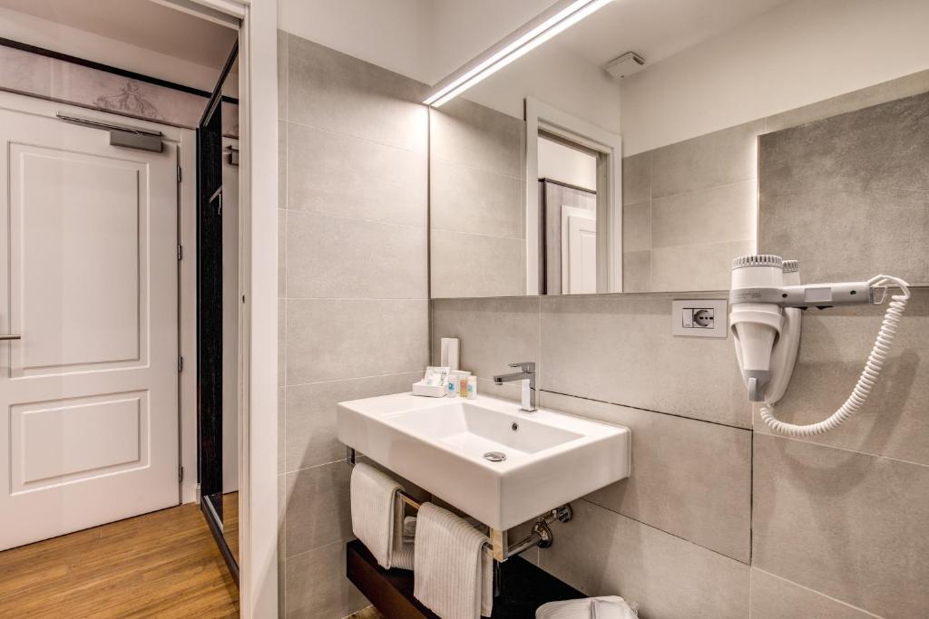 The Liberty Boutique Hotel - 4