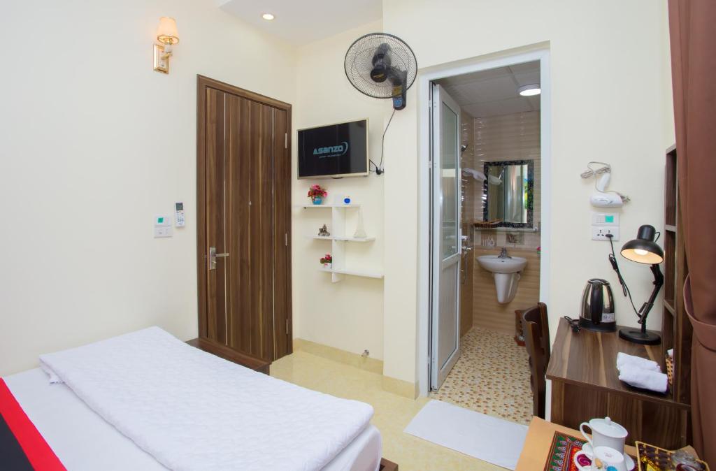 Friendly Home Hotel - 11