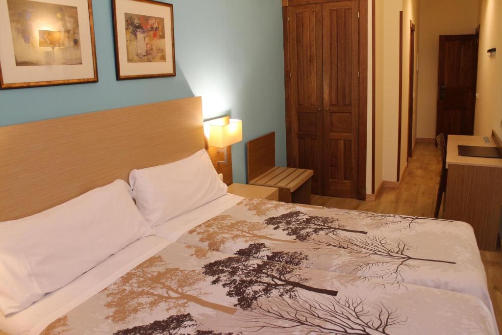 Hotel Mirador Puerta del Sol - Resim 12