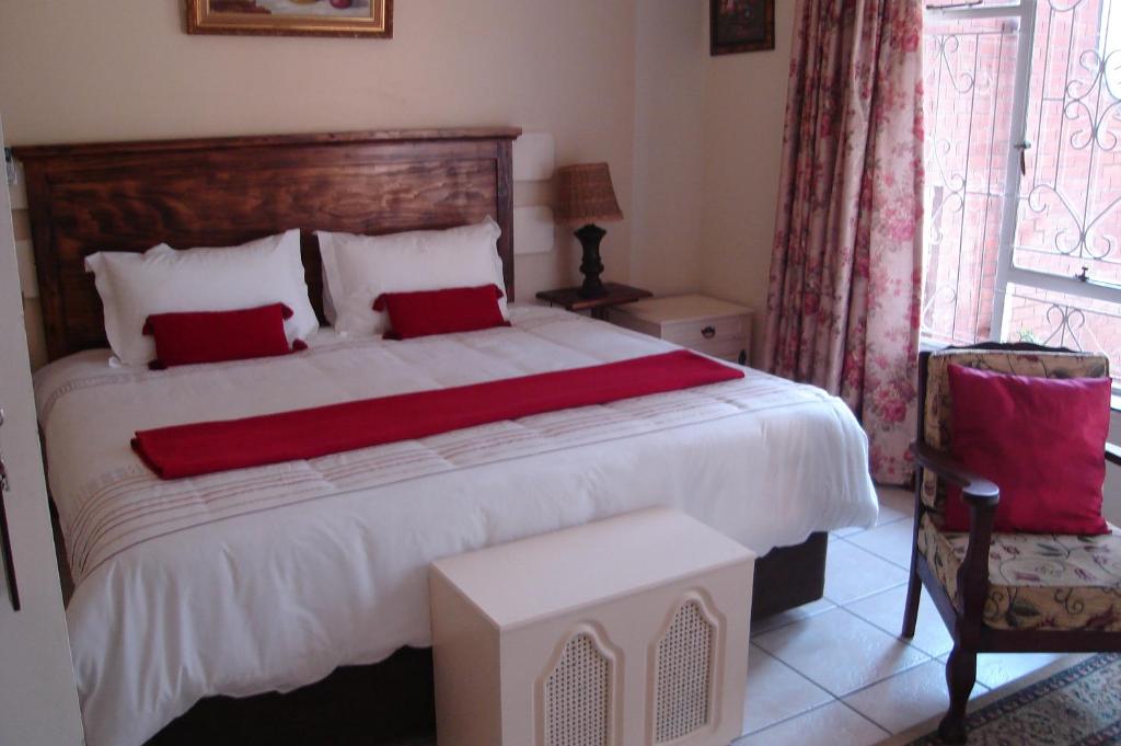 Taunton House B&B - 