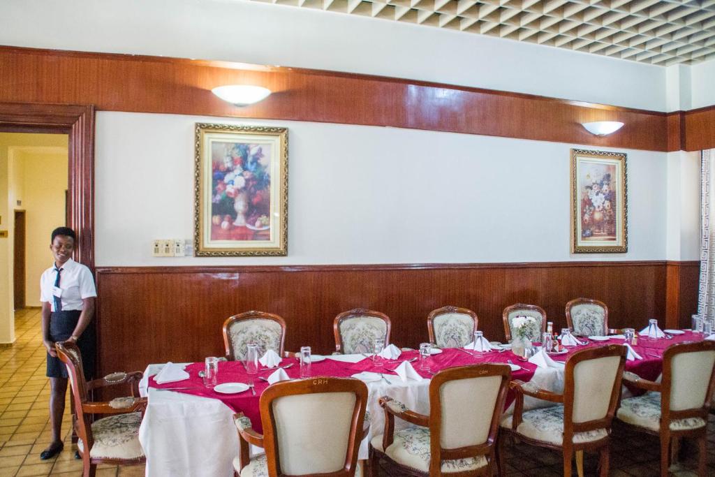 Restaurace v ubytování Lake View Resort Hotel