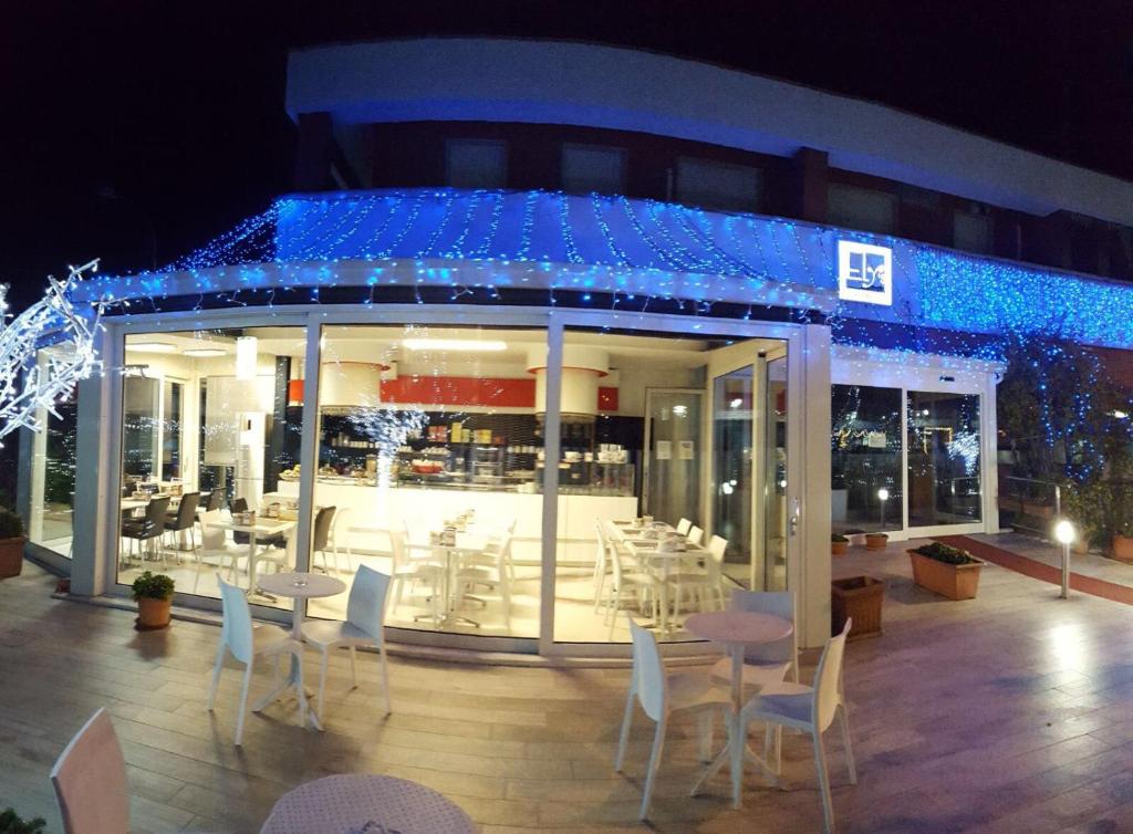 Restaurace v ubytování Hotel Elys