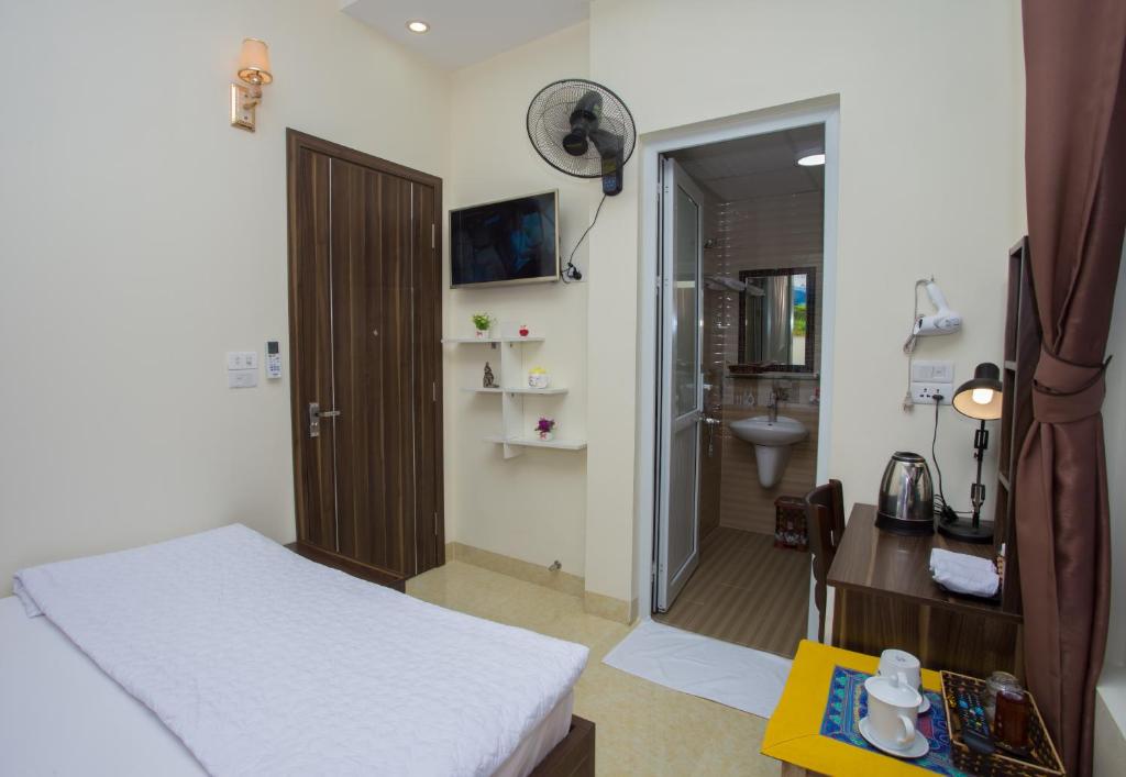 Friendly Home Hotel - 15