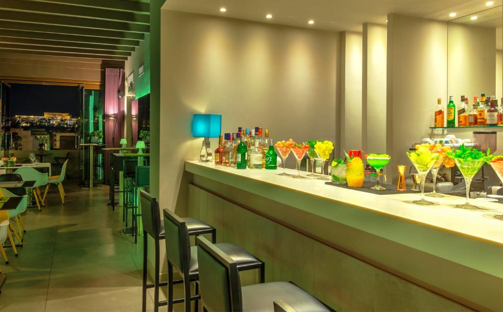 Nápoje v ubytování Polis Grand Hotel