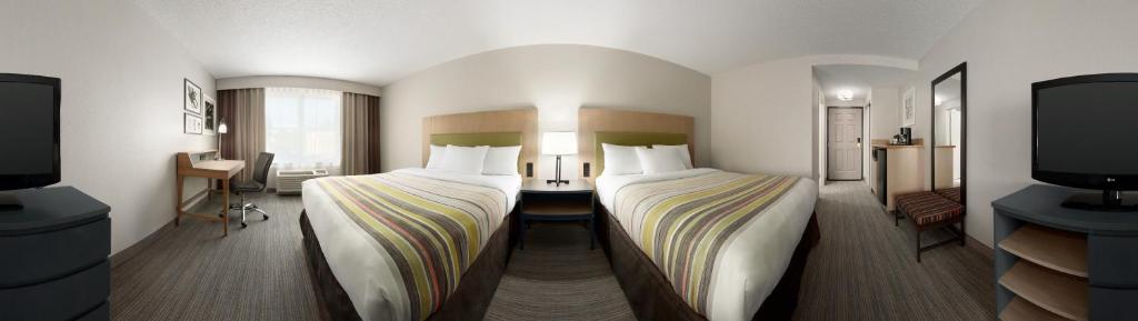 Country Inn & Suites by Radisson, Washington, DC East - Capitol Heights, MD - Queen Room With Two Queen Beds - Non-Smoking