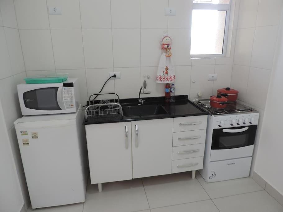  Meu Apê Maringá - UEM - Perto de tudo!