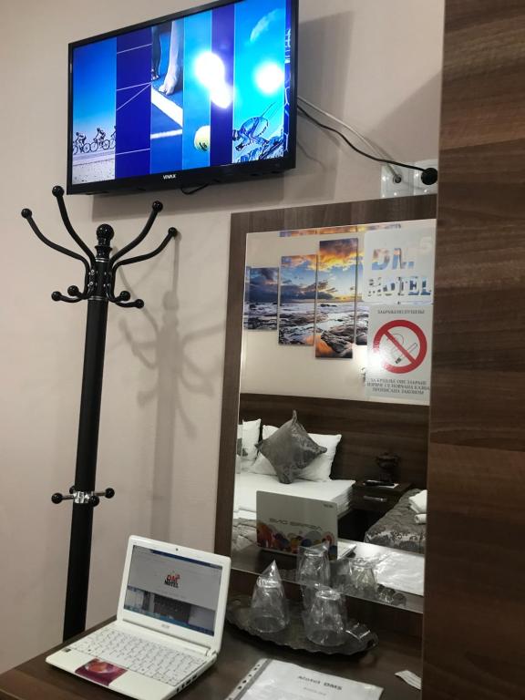 TV a/nebo společenská místnost v ubytování Prenociste DM5