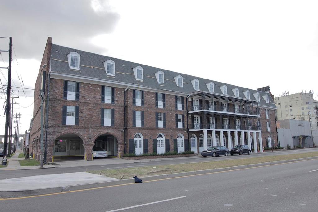 Midtown Hotel New Orleans: Luxe Comfort Meets Charm