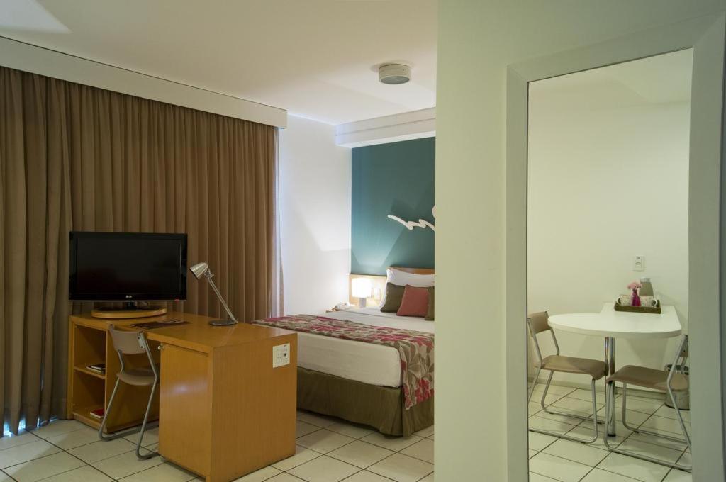  Praia do Canto Apart Hotel