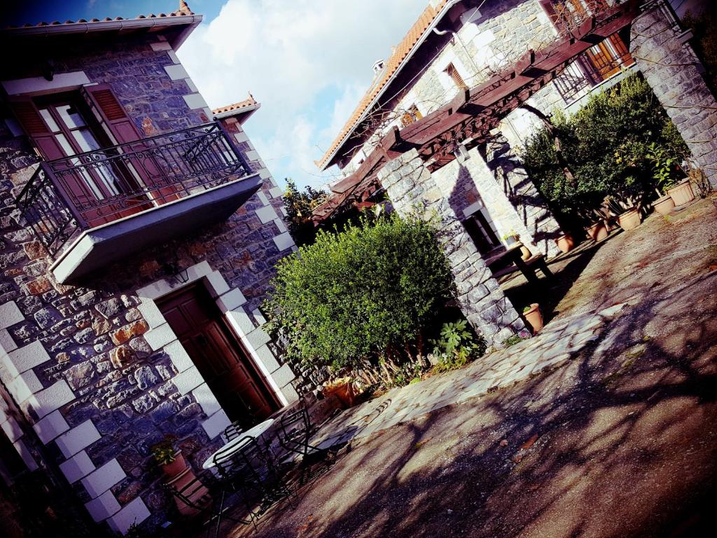 Malevos Traditional Houses - Suite With Mountain View
