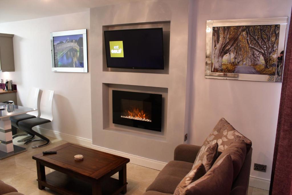 Fotografie z fotogalerie ubytování Wild Atlantic Accommodation 68 Burnside Park v destinaci Letterkenny