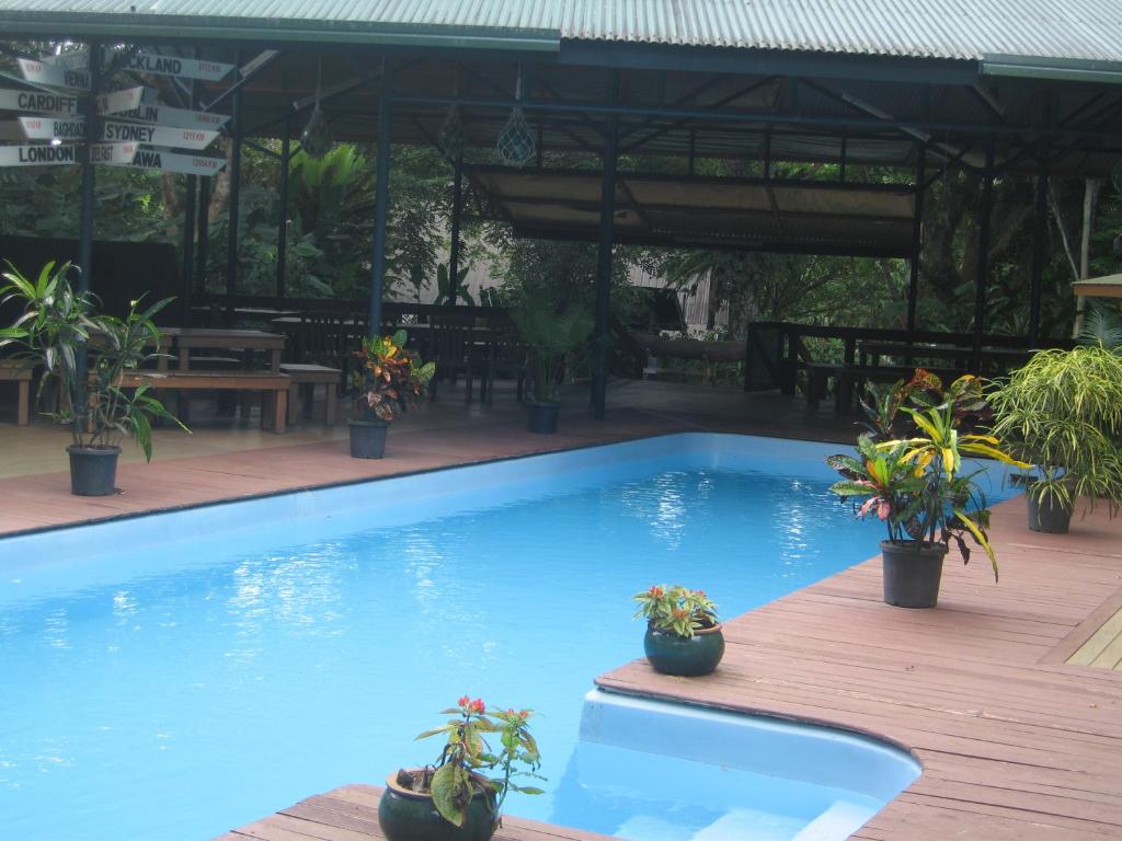 Bazén v ubytování Rainforest Eco Lodge nebo v jeho okolí
