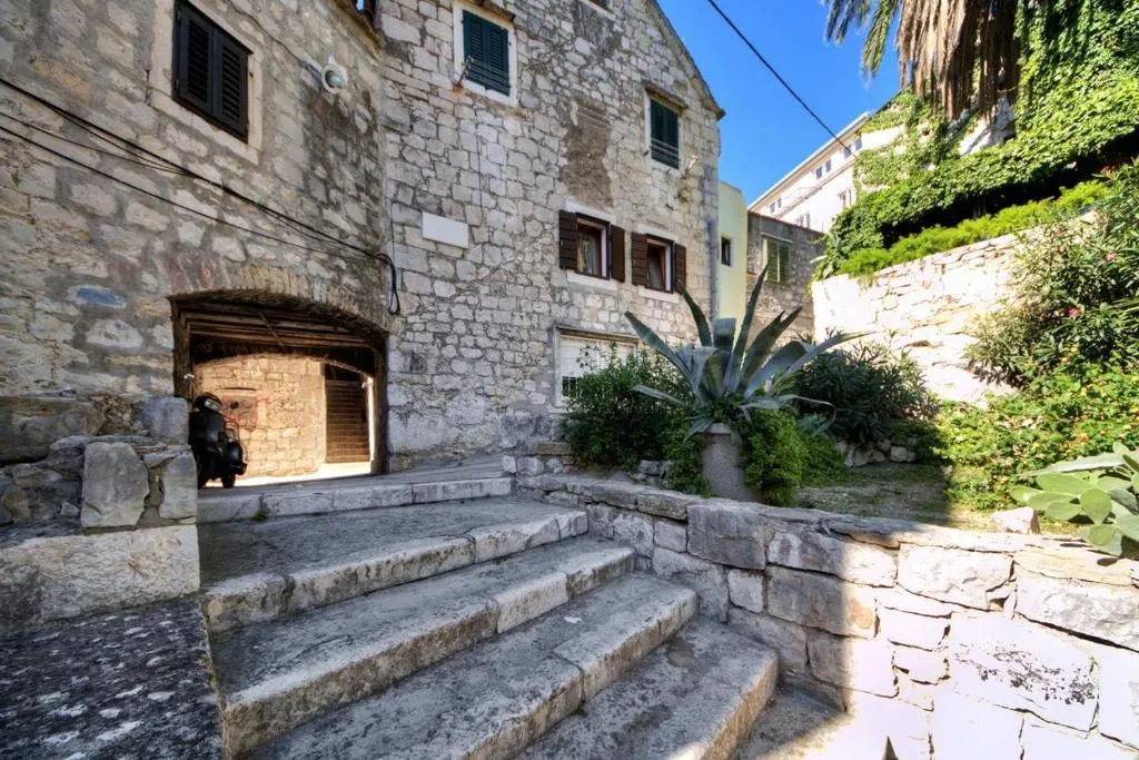 Apartments by the sea Split - 4158, Split, Croaţia