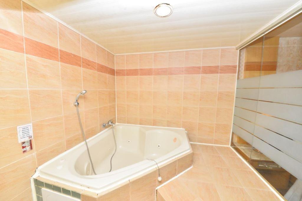 Koupelna v ubytování Paiwei Motel