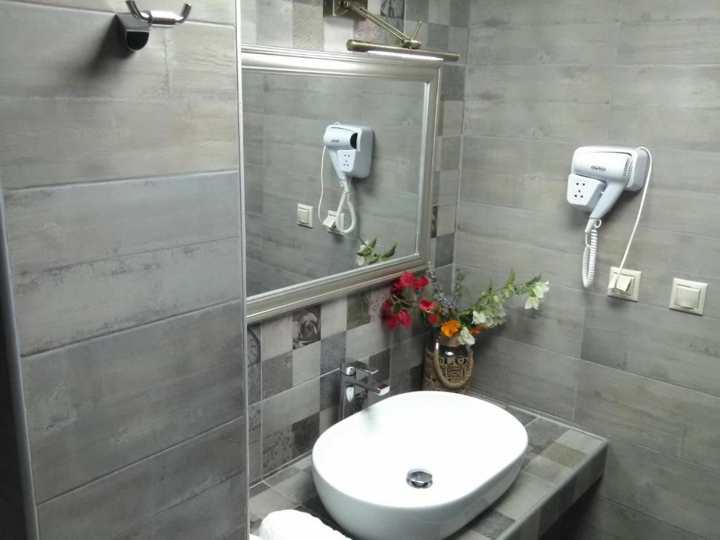 Kúpeľňa v ubytovaní Mikros Gialos Apartments