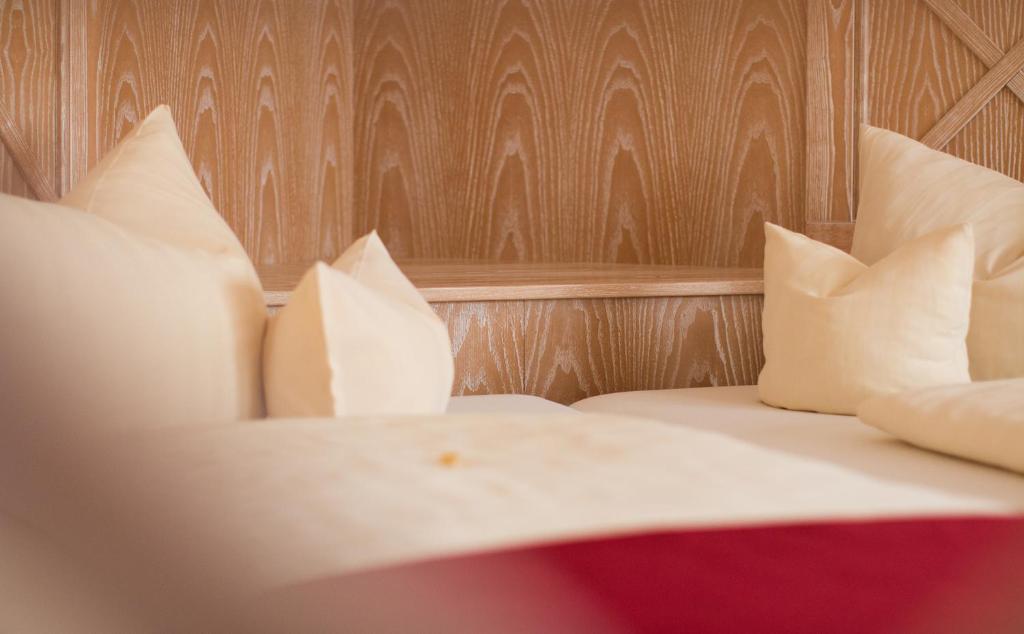 Postel nebo postele na pokoji v ubytování Hotel Acht Linden