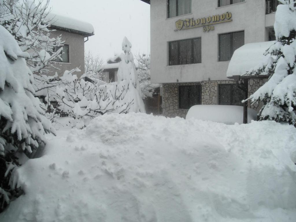 Boutique Guest House IKONOMOV v zimě