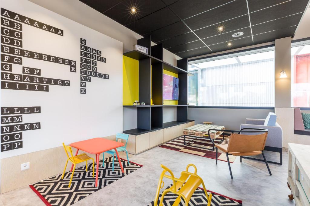 Posezení v ubytování ibis Styles Geneve Palexpo Aeroport
