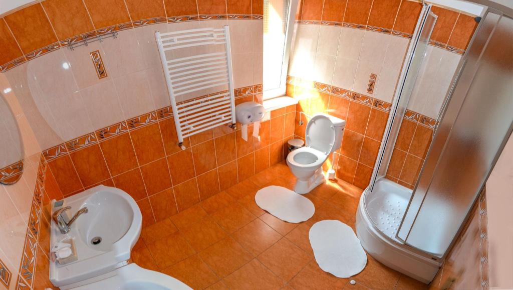 Kúpeľňa v ubytovaní Garni Hotel Tatramonti