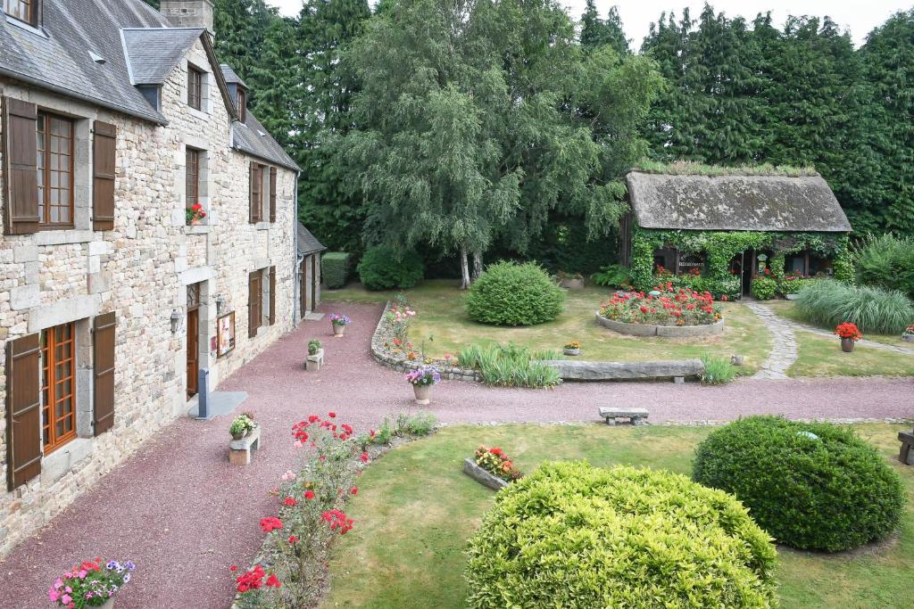 Zahrada ubytování Logis Hôtel Restaurant Manoir De L'Acherie