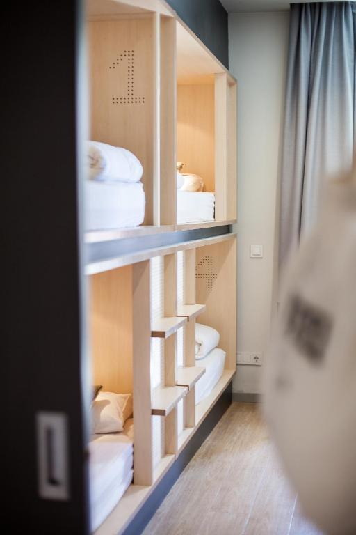 Toc Hostel Madrid - Bed In 4-Bed Mixed Dormitory Room