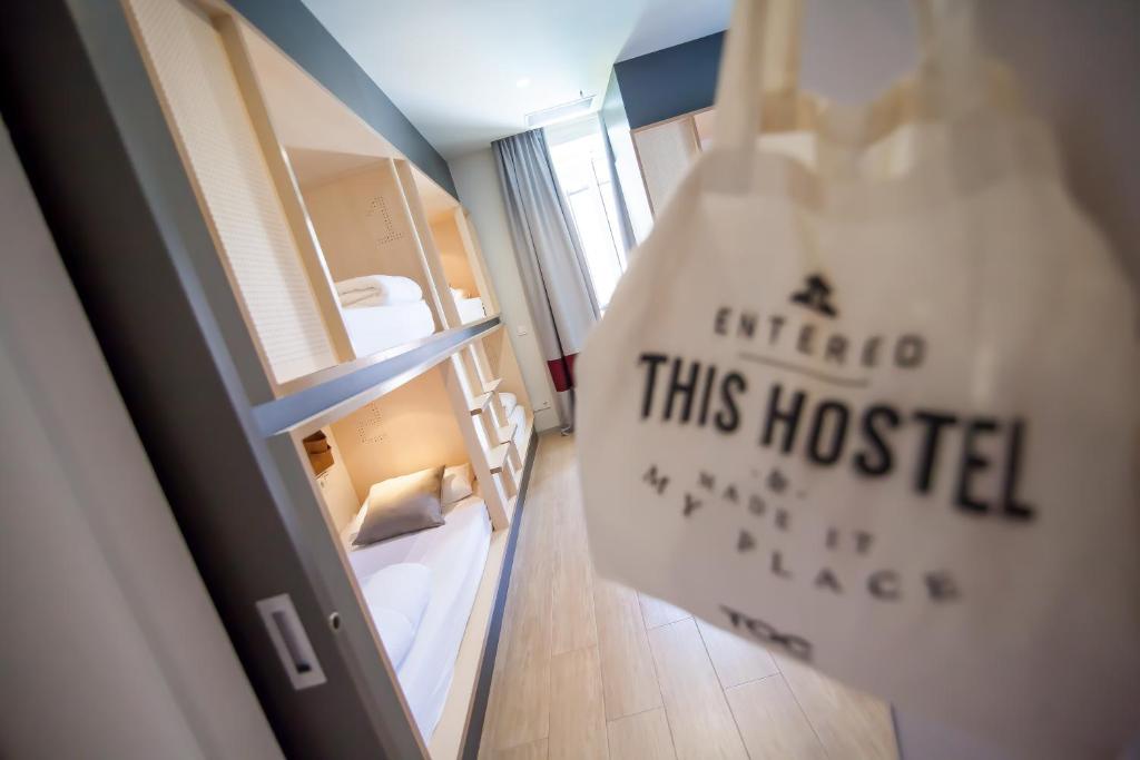 Toc Hostel Madrid - Bed In 6-Bed Female Dormitory Room