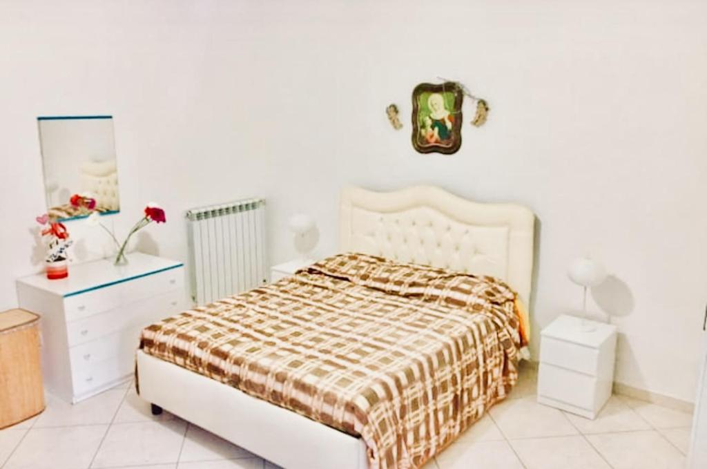 Zdjęcie z galerii obiektu Miseria e Nobiltà Apartment CHECK-IN FROM 12 00 TO 15 00 w mieście Neapol