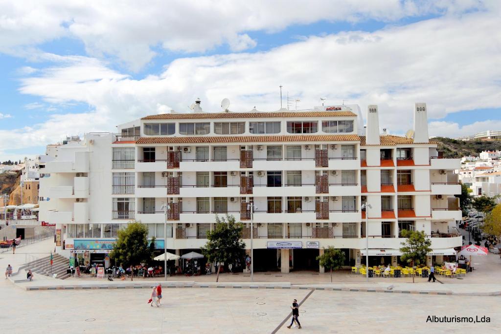 Edificio Albufeira Apartamentos A. Local - Albuturismo Lda - Studio With Sea View
