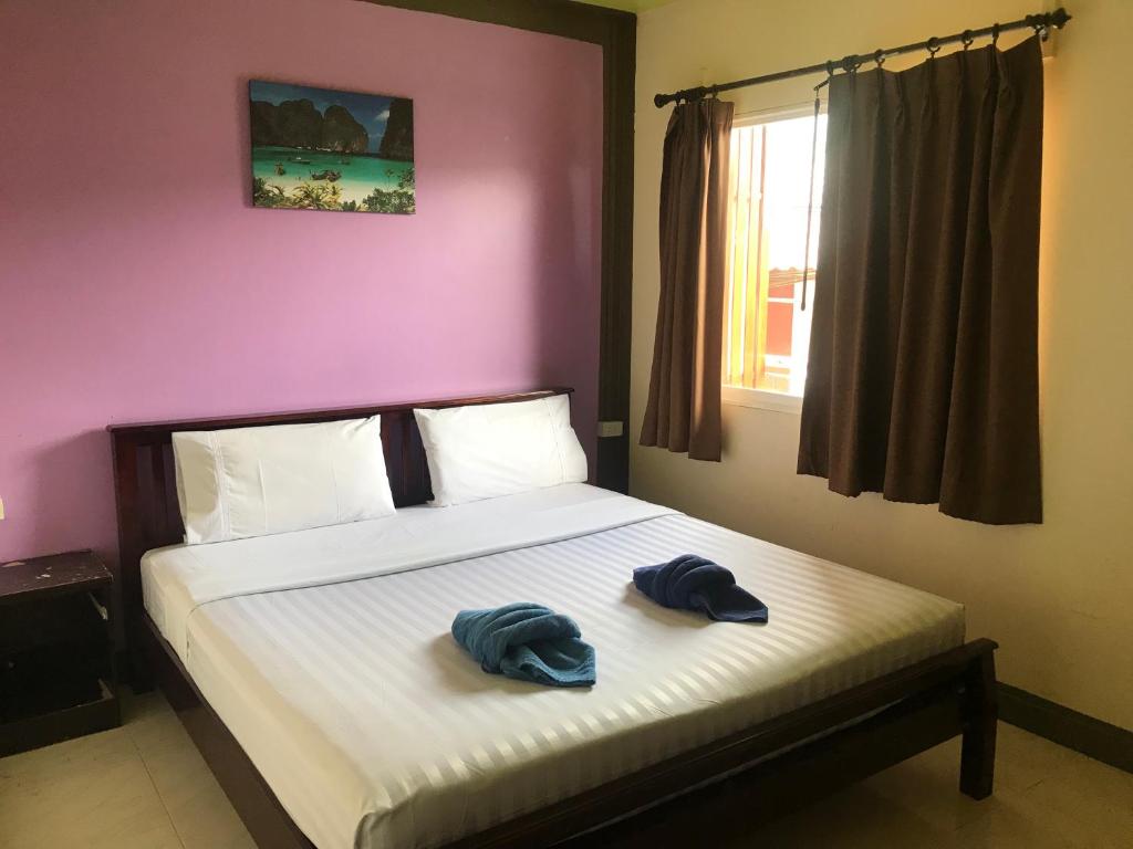 Postel nebo postele na pokoji v ubytování Pak Klong Room for rent