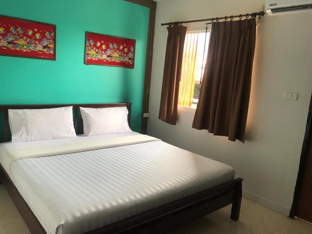 Postel nebo postele na pokoji v ubytování Pak Klong Room for rent