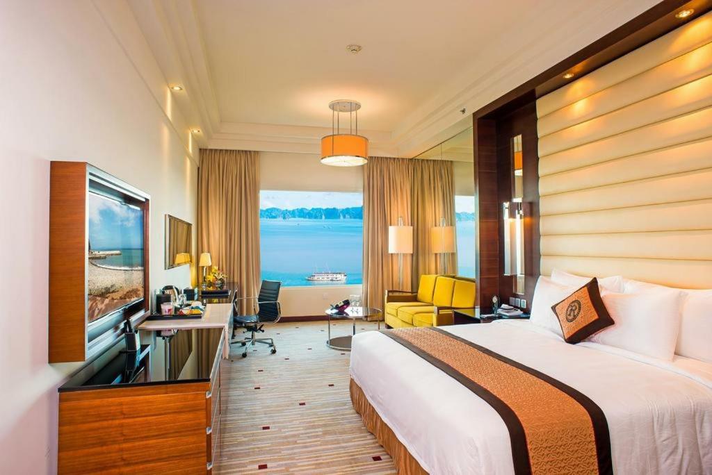Royal Halong Hotel, Hạ Long – Cập nhật Giá năm 2021