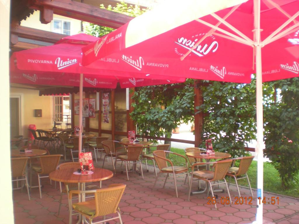 Restaurace v ubytování Sobodajalstvo Obal