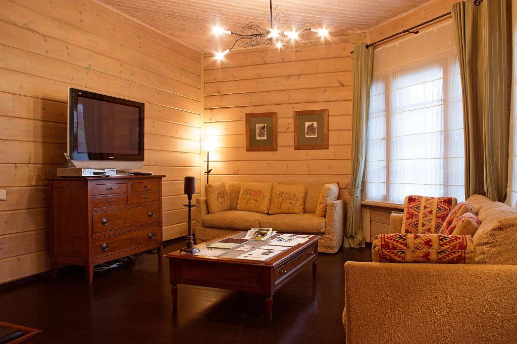 Park Hotel Tseleyevo - Chalet Met Twee Slaapkamers Met Sauna