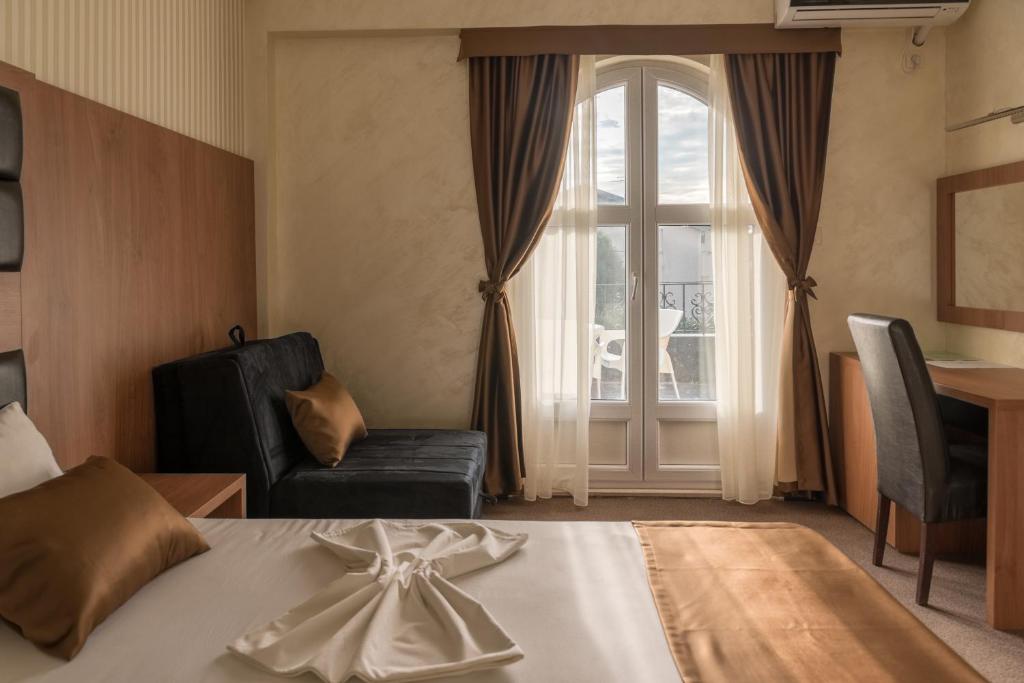 Posezení v ubytování Hotel Crnogorska Kuća