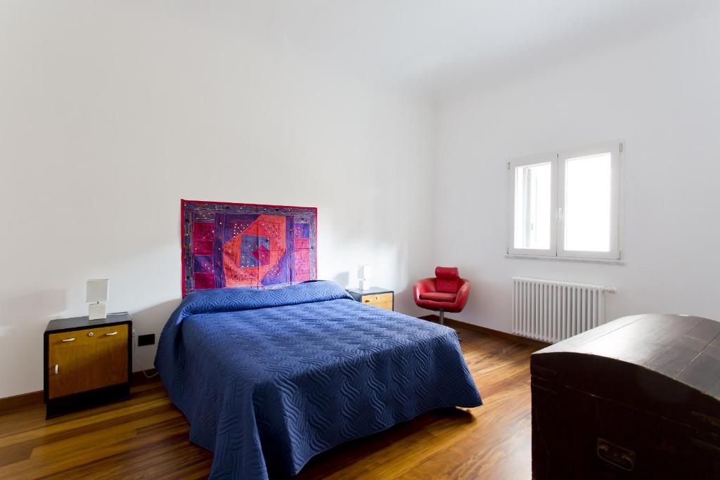 Posteľ alebo postele v izbe v ubytovaní Dante Vintage Apartment