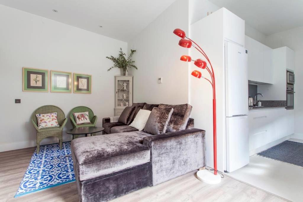 Posedenie v ubytovaní Apartamentos RG Dúplex San Bernardo