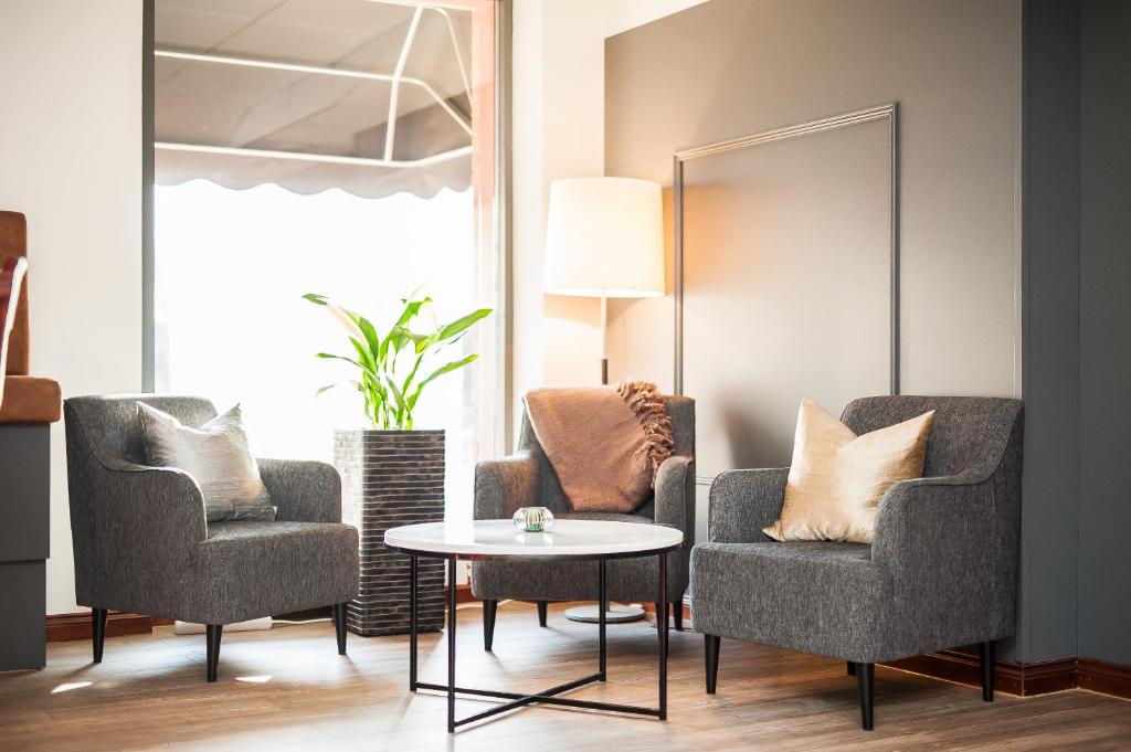 Posezení v ubytování Home Hotel Kung Oscar