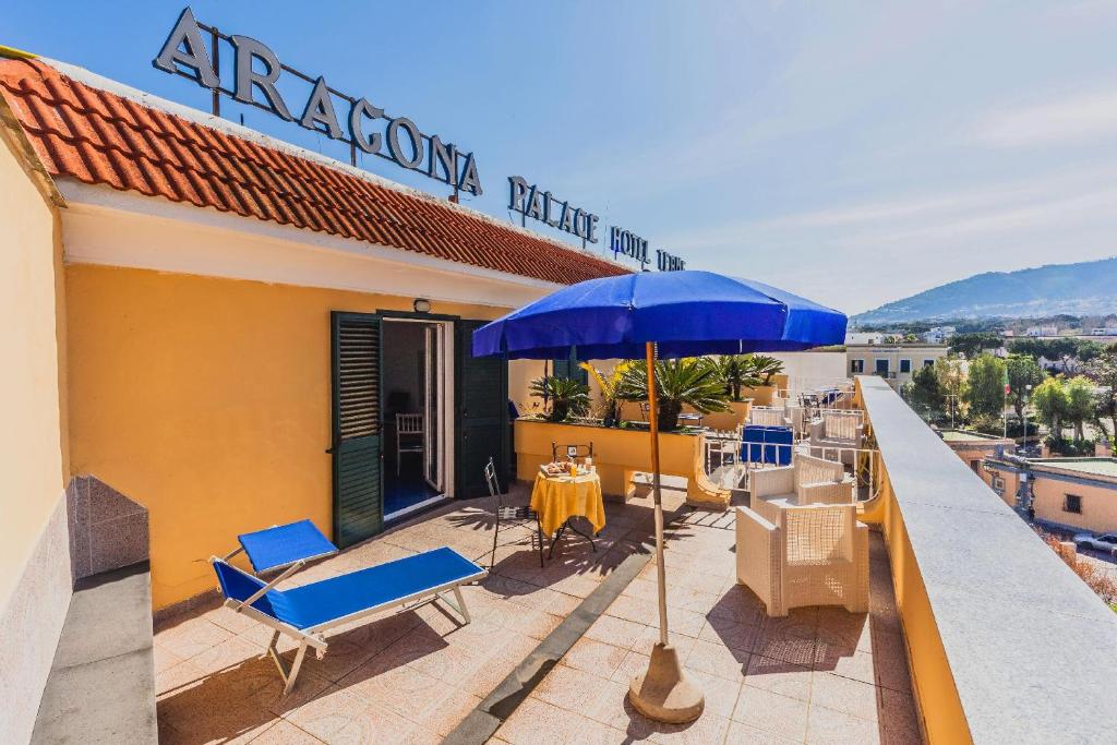 Nespecifikovaný výhled na hory nebo výhled na hory při pohledu z hotelu