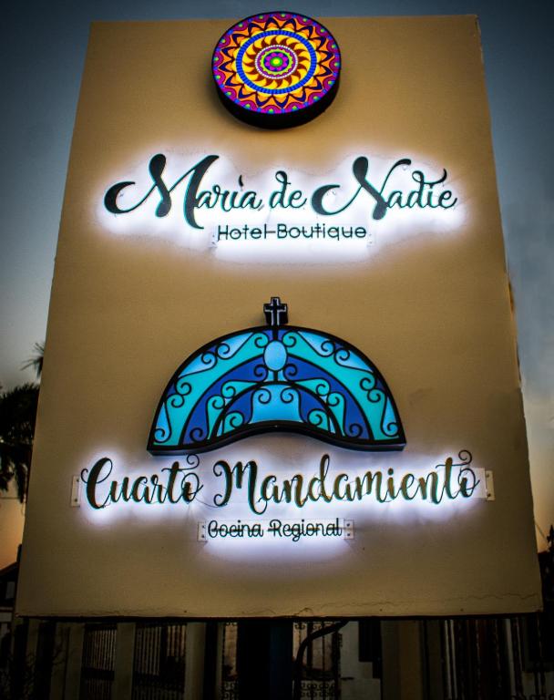 María de Nadie "Hotel Boutique"