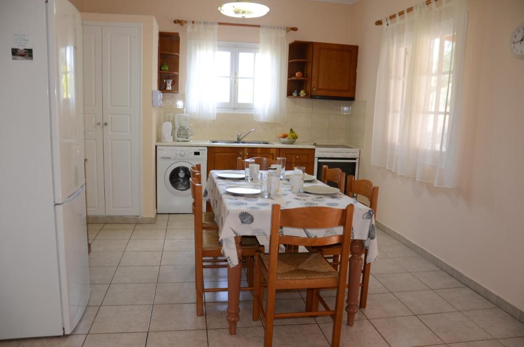 Kuchyň nebo kuchyňský kout v ubytování Villa Clementine