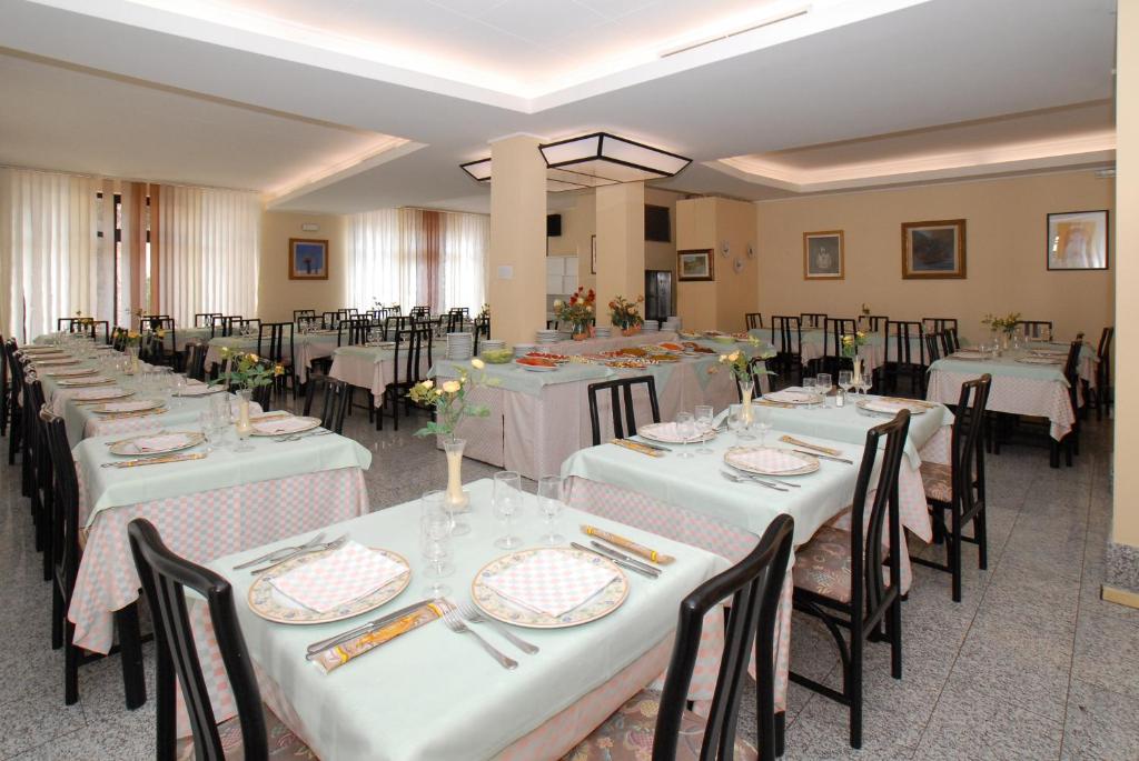 Restaurace v ubytování Hotel La Querceta