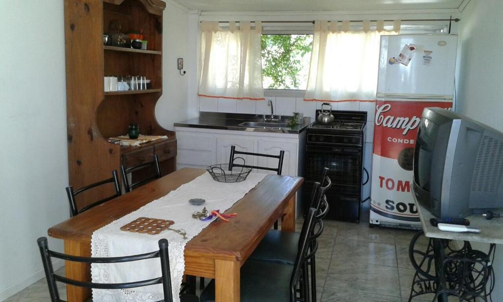 Una cocina o kitchenette en Departamento La Lliera