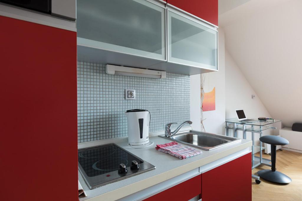 Prague Letna Apartments - 12